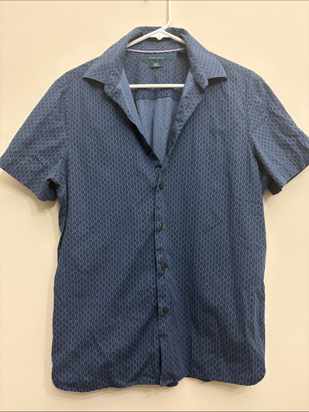 Perry Ellis Men's Short-Sleeve Button-Down Shirt - Navy Blue Pattern